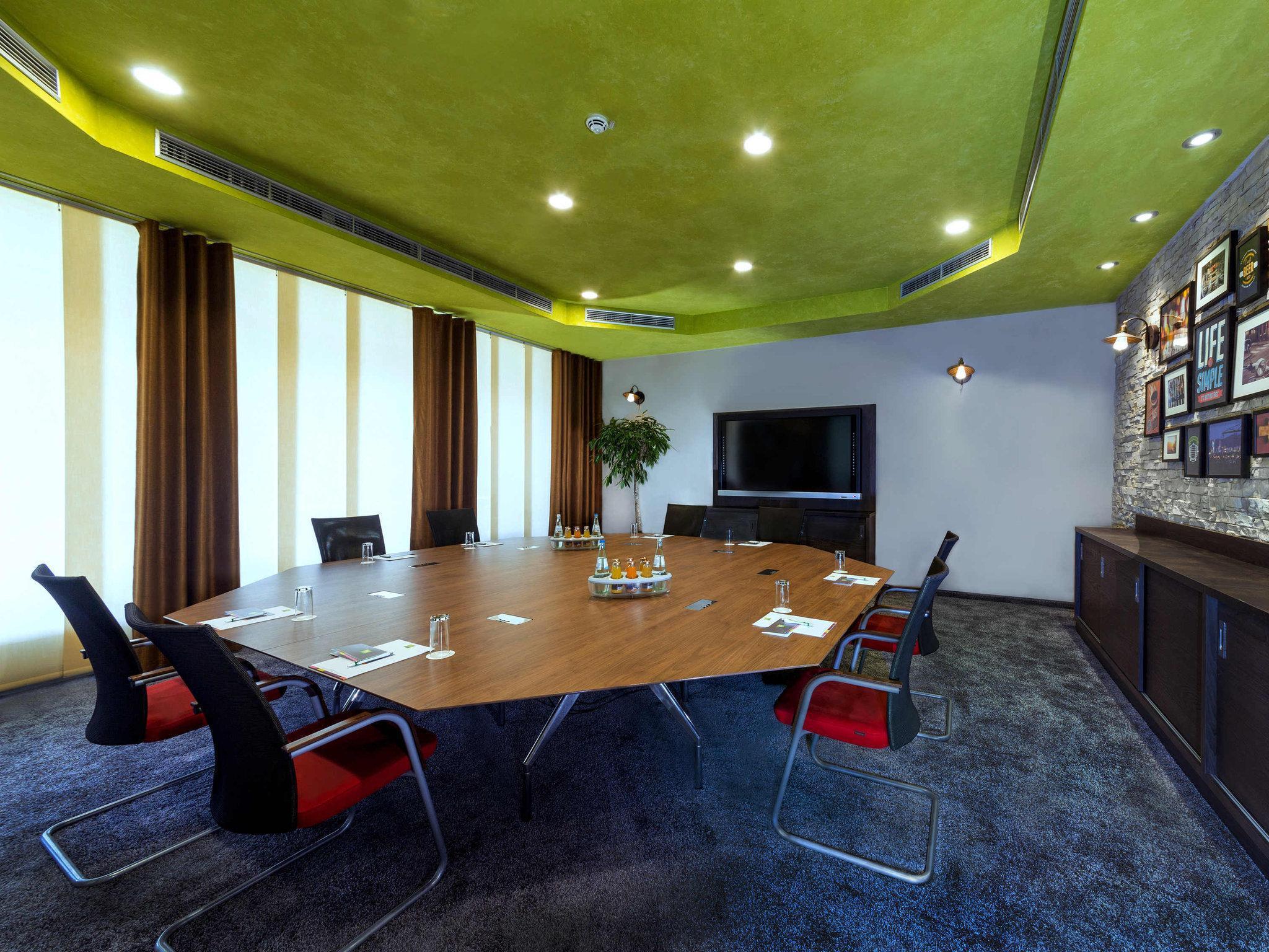 Ibis Styles 3* Штутгарт